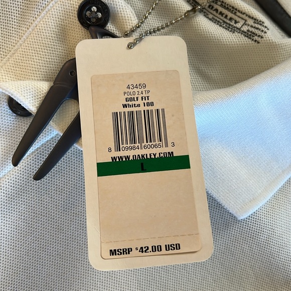 Oakley Men’s Golf Shirt With Divot Fixer NWT - Picture 9 of 10